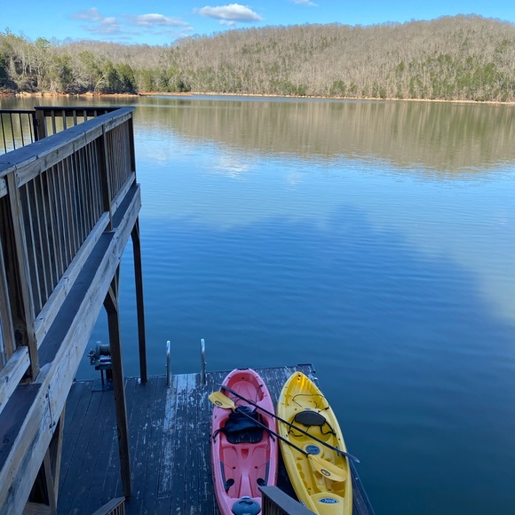 Meet your Posher, Stephanie - Picture 1 of 1